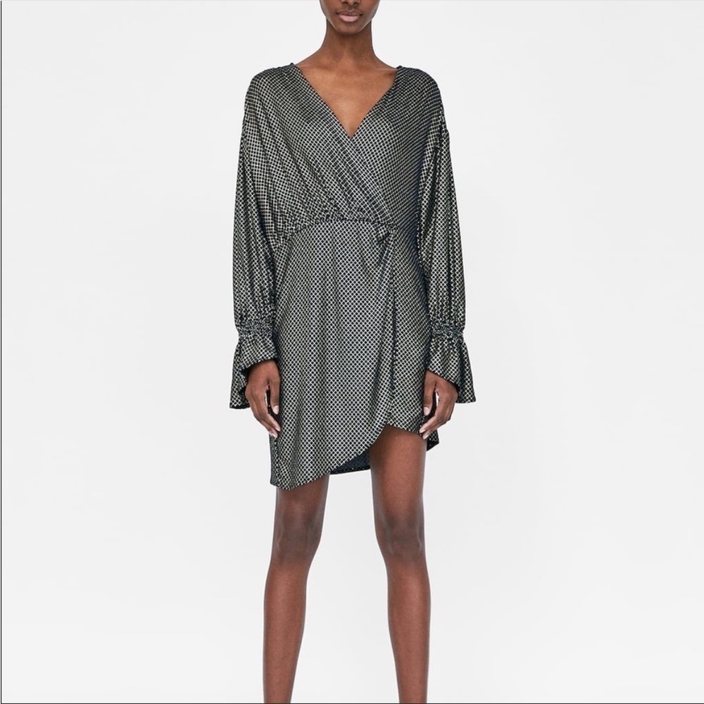 🔴 5 for $25! Zara Mini Dress Metallic Bell‎ Sleeves Black/Gold/Blue Large